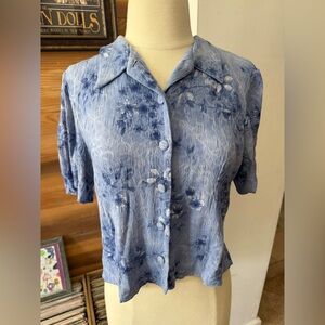 Karin Stevens Blue Floral Button-Up Blouse